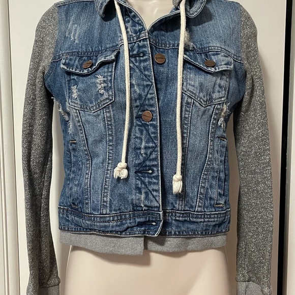 Jean jacket - Picture 4 of 4